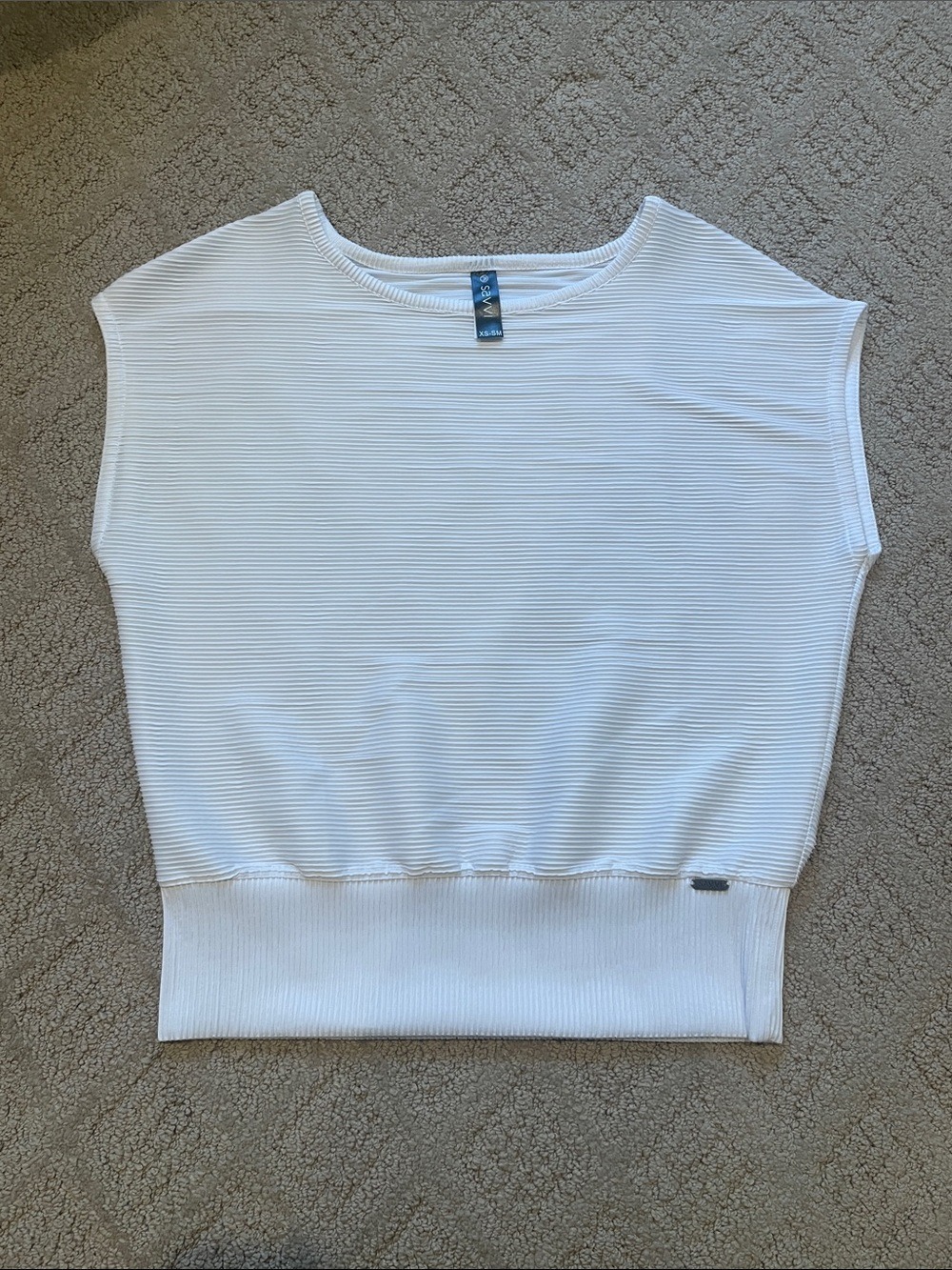 Women’s White Ribbed Cap-Sleeve Tank Top